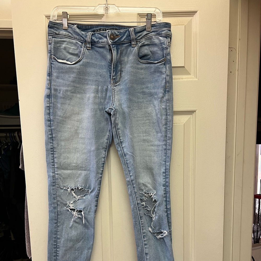 American eagle stretch destroyed skinny jeans